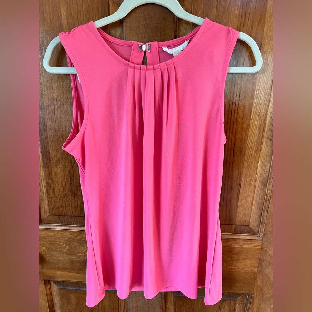 NWT Banana Republic Coral Sleeveless Blouse Medium